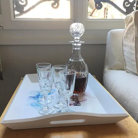 R Postel アパート